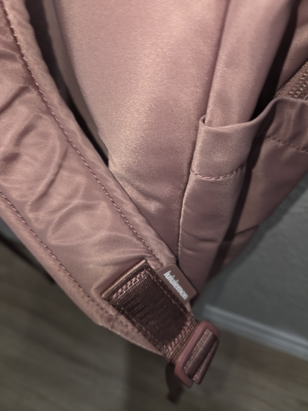 lululemon athletica Ashen Rose Everyday Backpack - Picture 5 of 9